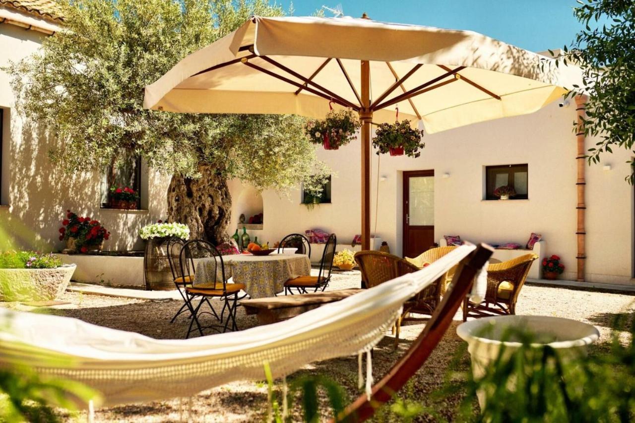 Villa Angelina - Charming Rooms & Apartments Trapani Dış mekan fotoğraf