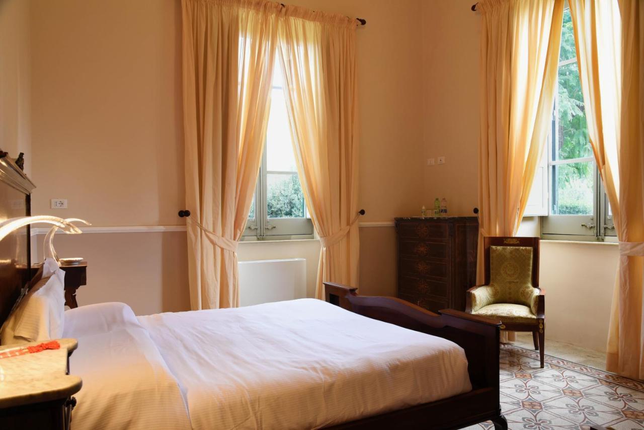 Villa Angelina - Charming Rooms & Apartments Trapani Dış mekan fotoğraf