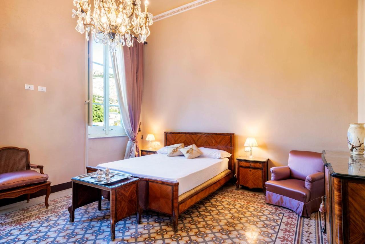 Villa Angelina - Charming Rooms & Apartments Trapani Dış mekan fotoğraf