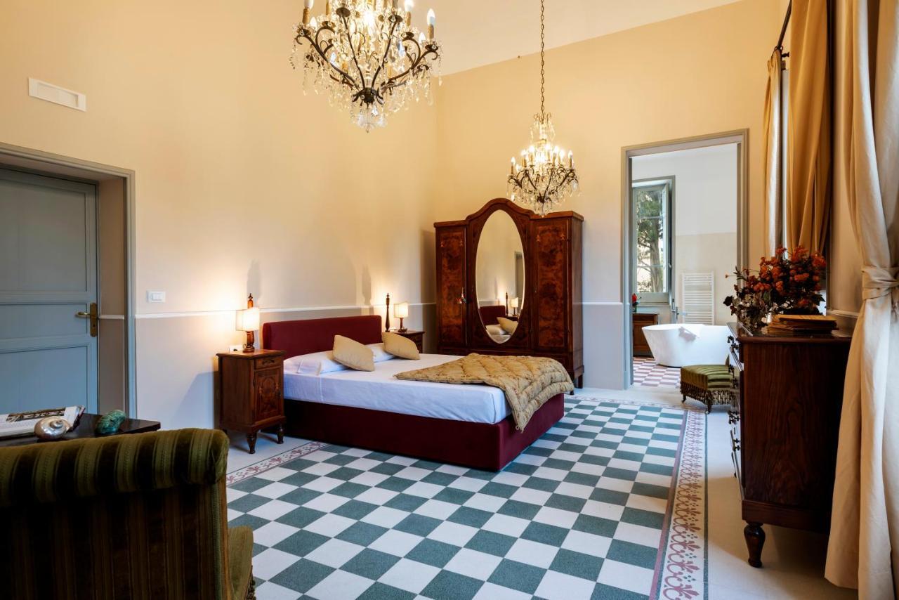 Villa Angelina - Charming Rooms & Apartments Trapani Dış mekan fotoğraf