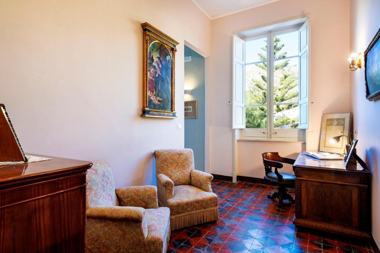 Villa Angelina - Charming Rooms & Apartments Trapani Dış mekan fotoğraf