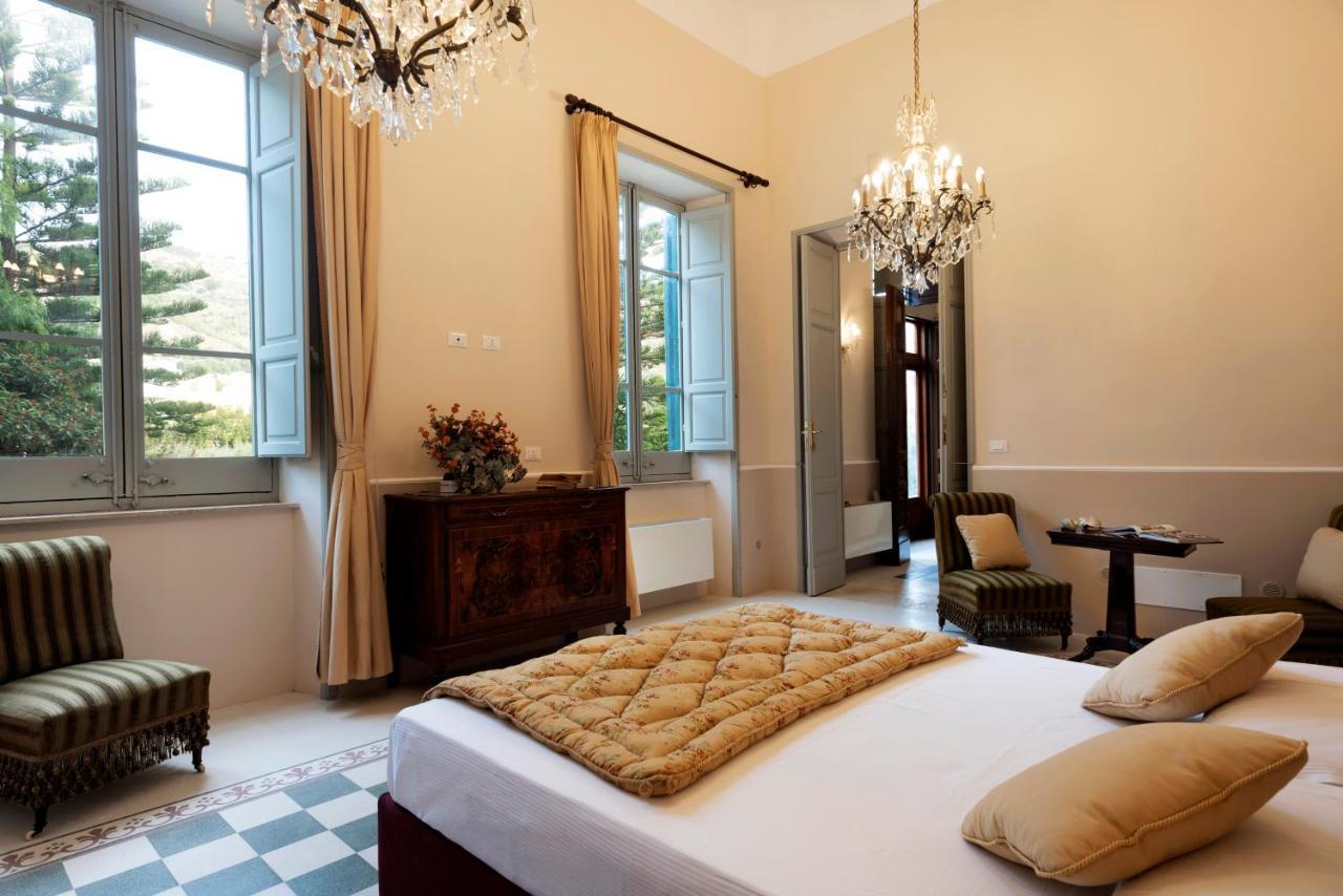 Villa Angelina - Charming Rooms & Apartments Trapani Dış mekan fotoğraf